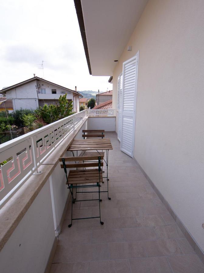 Aria Di Sale Martinsicuro Exterior foto